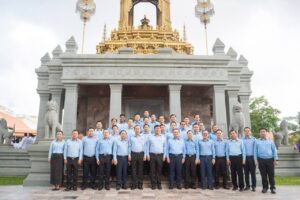 ឯកឧត្តម សាយ សំអាល់ ដឹកនាំគណៈប្រតិភូ ស.ស.យ.ក. ចូលរួមដាក់ក្រពុំបិណ្ឌផ្កាឈូកប្រារព្ធពិធីគោរពរដ្ឋធម្មនុញ្ញ នៃព្រះរាជាណាចក្រកម្ពុជា