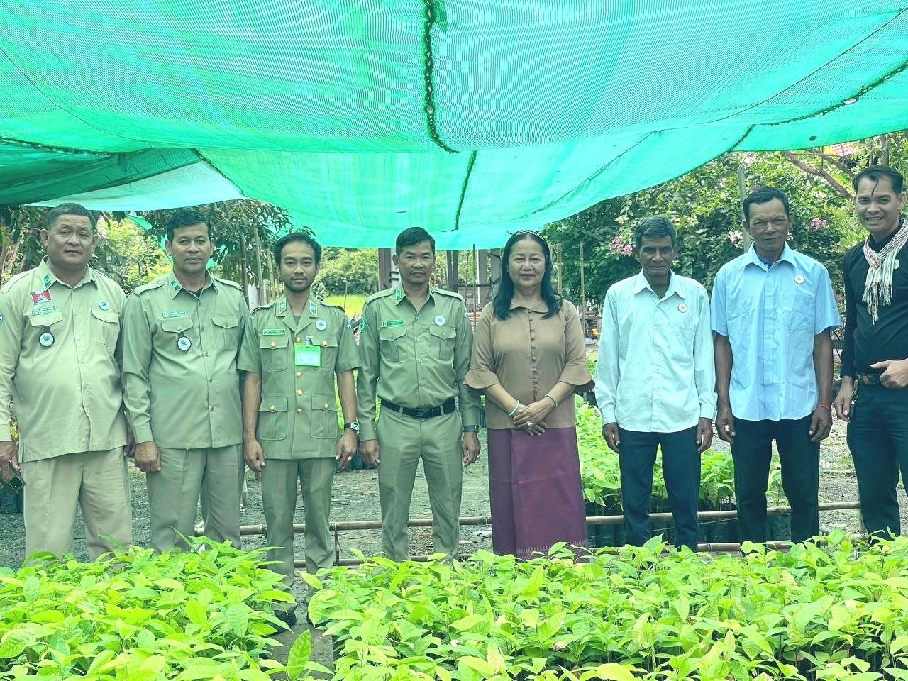អង្គការអភិរក្សព្រៃឈើ និងអភិវឌ្ឍធនធានធម្មជាតិរួមសហការជាមួយ សមាគមយុវជនកម្ពុជាសាមគ្គីក្នុងសន្តិភាពបានប្រគល់កូនឈើចំនួន ៥០០០ដើម ទៅប្រជាសហគមន៍ត្រៀមដាំនៅទីធ្លាវត្តធិបតីសោមទីប៉ូ